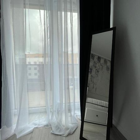 Trzy Pokoje Mieszkanie W Nowej Dzielnicy Wroclawia Apartman Kültér fotó