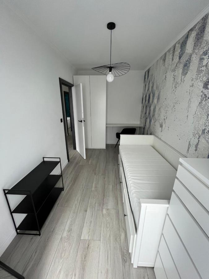 Trzy Pokoje Mieszkanie W Nowej Dzielnicy Wroclawia Apartman Kültér fotó